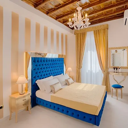 Spanish Steps Boutique Gold Roma