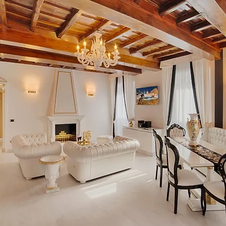 Spanish Steps Boutique Gold Appartamento