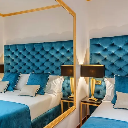 Spanish Steps Boutique Gold